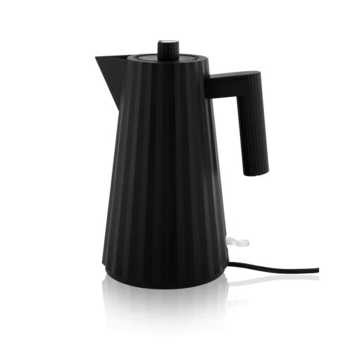 Alessi Electrische Waterkoker Plissé, Zwart -Keukenbenodigdheden alessi electric kettle plisse 0