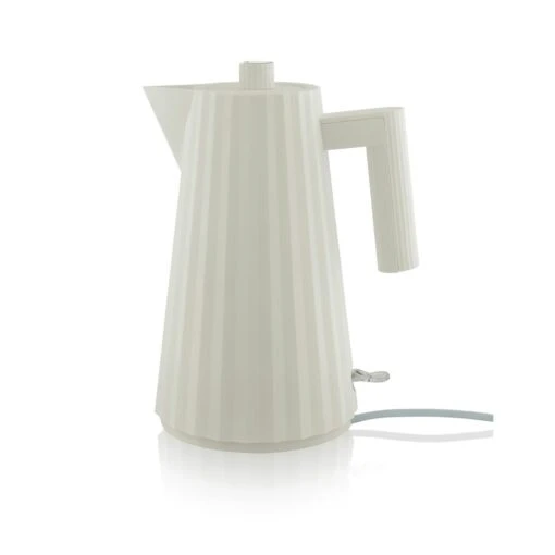 Alessi Electric Kettle Plissé, White -Keukenbenodigdheden alessi electric kettle plisse 4