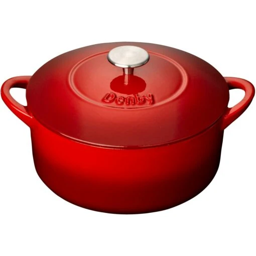 Denby Pomegranate Gietijzeren Pot Rond Ø26 Cm, Rood -Keukenbenodigdheden denby cast iron 26cm round casserole 10