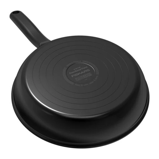 Fiskars Functional Form Frying Pan Ø24cm -Keukenbenodigdheden fiskars functional form frying pan 18