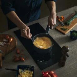 Fiskars Hard Face Saucepan, 1,8 L -Keukenbenodigdheden fiskars hard face saucepan 11