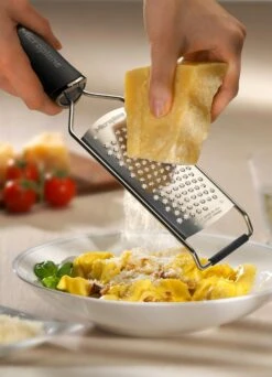 Microplane Gourmet Grater, Stars -Keukenbenodigdheden microplane gourmet grater stars 4