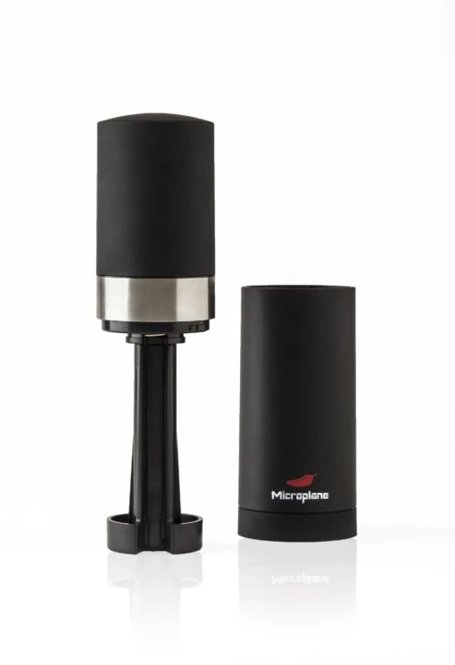 Microplane Spice Mill Chili, Black -Keukenbenodigdheden microplane spice mill chili black 9 scaled