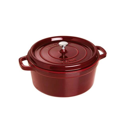 Staub Round Casserole In Cast Iron 6,7 L, Grenade Red -Keukenbenodigdheden staub round casserole in cast iron 67 l 2